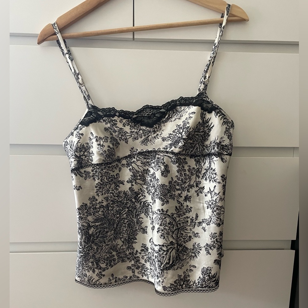 VICTORIA’S SECRET TOP